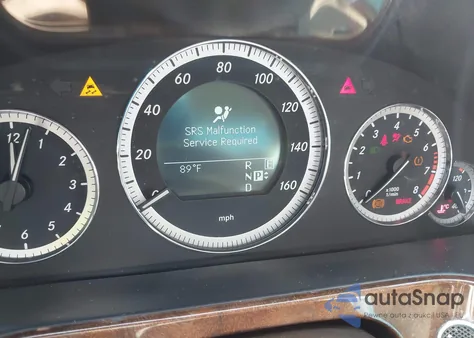 2011 Mercedes-Benz E 350 z USA, uszkodzony, nr VIN WDDHF5GB2BA360816